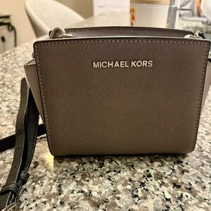 Michael Kors Grey Small Crossbody Purse
